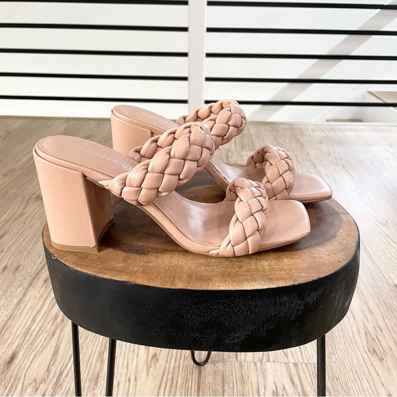 Madden Girl Shoes - 6.5 8 8.5 10 NWT blush tan cream, chunk heal, open toe, faux leather sandles
